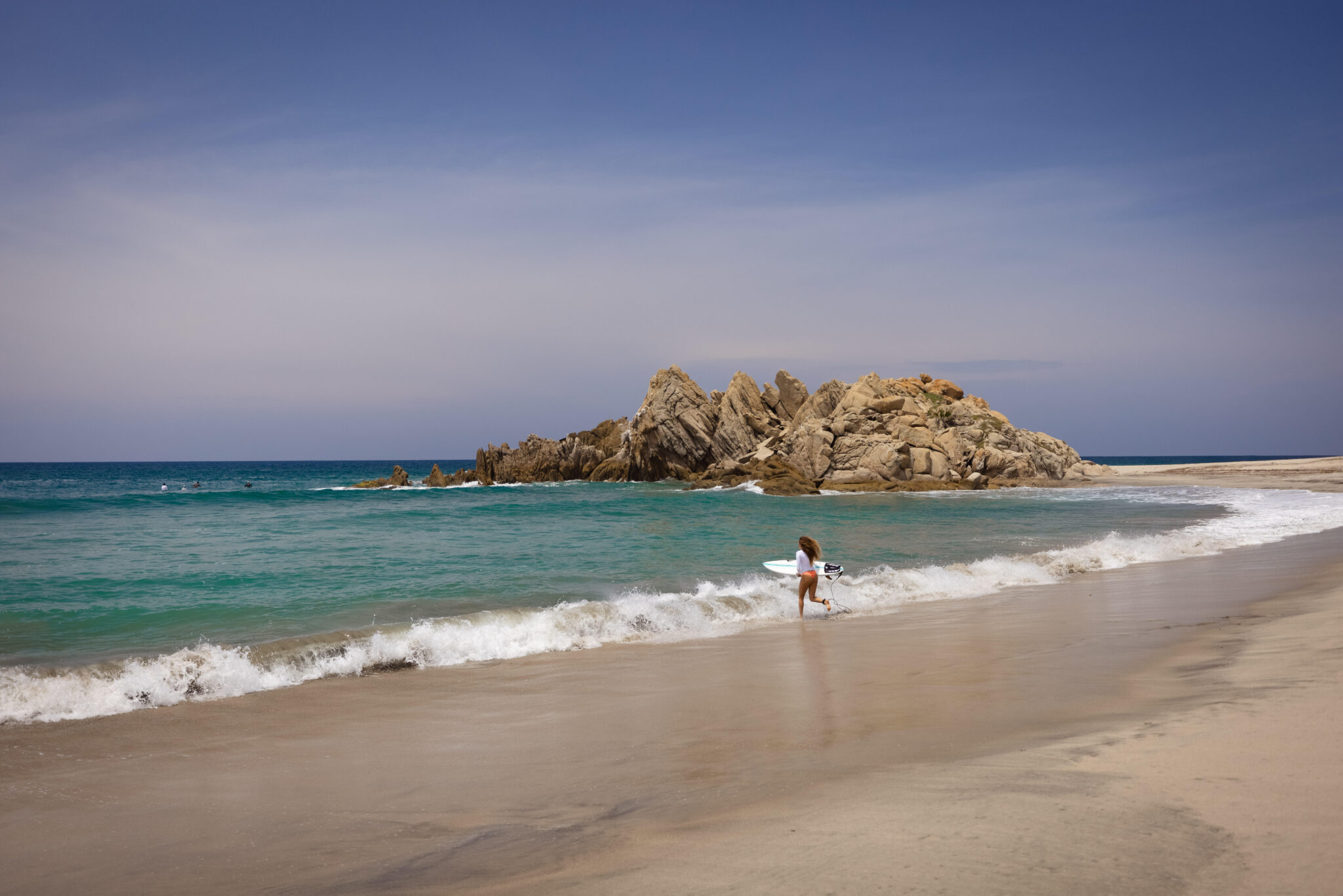 RASH GUARDS ARE EFFECTIVE JELLYFISH PROTECTION Shop Ocean Tec Made